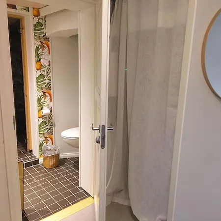 Yksityinen Kellarikerros Omalla Sisaeaenkaeynnillae, Pietarsaari Jakobstad