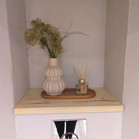 Yksityinen Kellarikerros Omalla Sisaeaenkaeynnillae, Pietarsaari