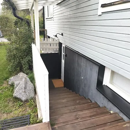 Lejlighed Yksityinen Kellarikerros Omalla Sisaeaenkaeynnillae, Pietarsaari Jakobstad