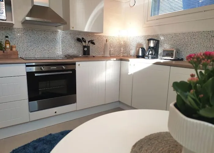 Huoneisto Yksityinen Kellarikerros Omalla Sisäänkäynnillä, Pietarsaari Jakobstad